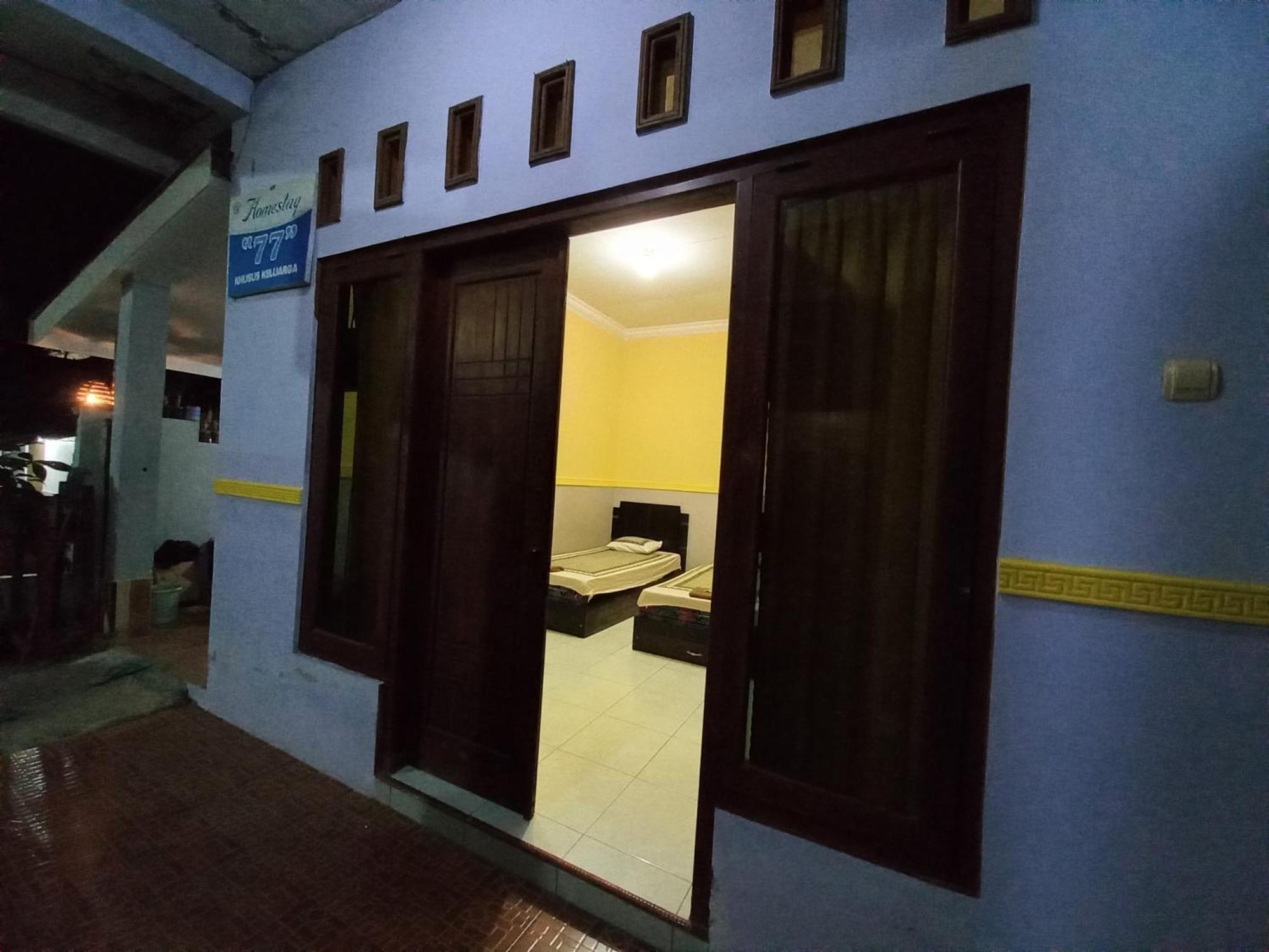 Homestay 77 Borobudur Magelang Exterior photo